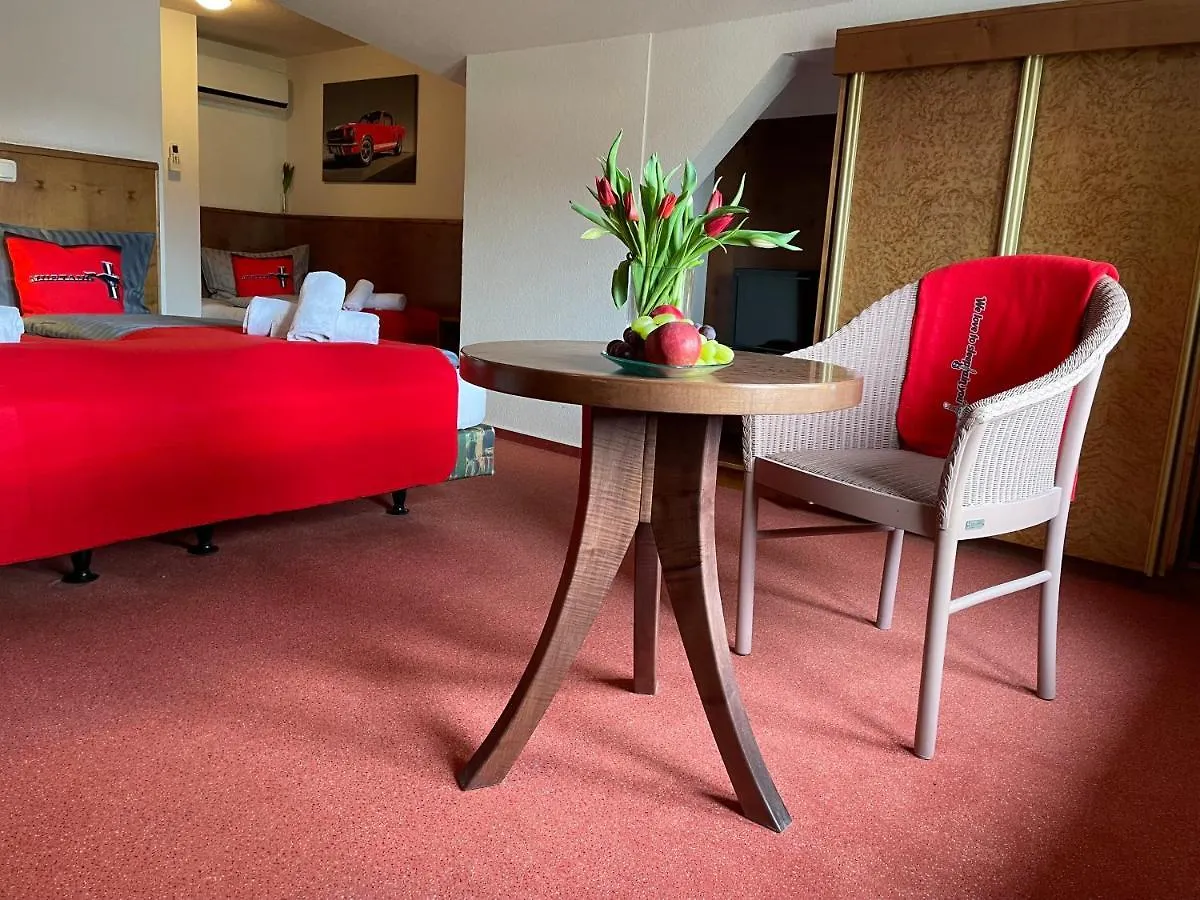 Hotel Mustang Inn Am Grossen Garten
