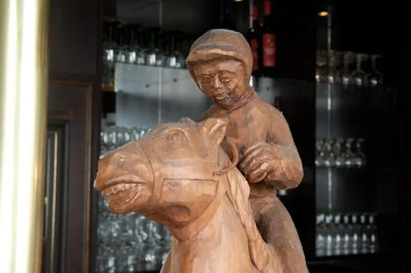 Mustang Inn Am Grossen Garten ドレスデン ドイツ